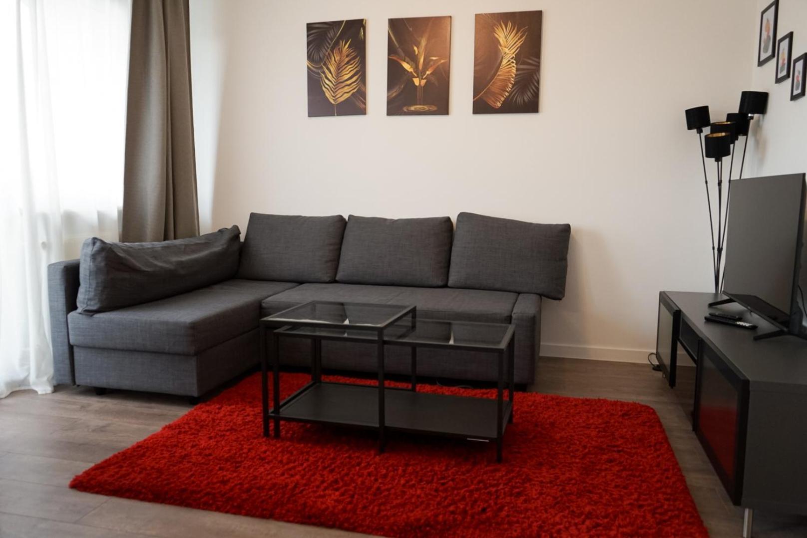 Moeblierte 3-Zimmer-Wohnung Nahe Duesseldorf In Duisburg-Sued エクステリア 写真