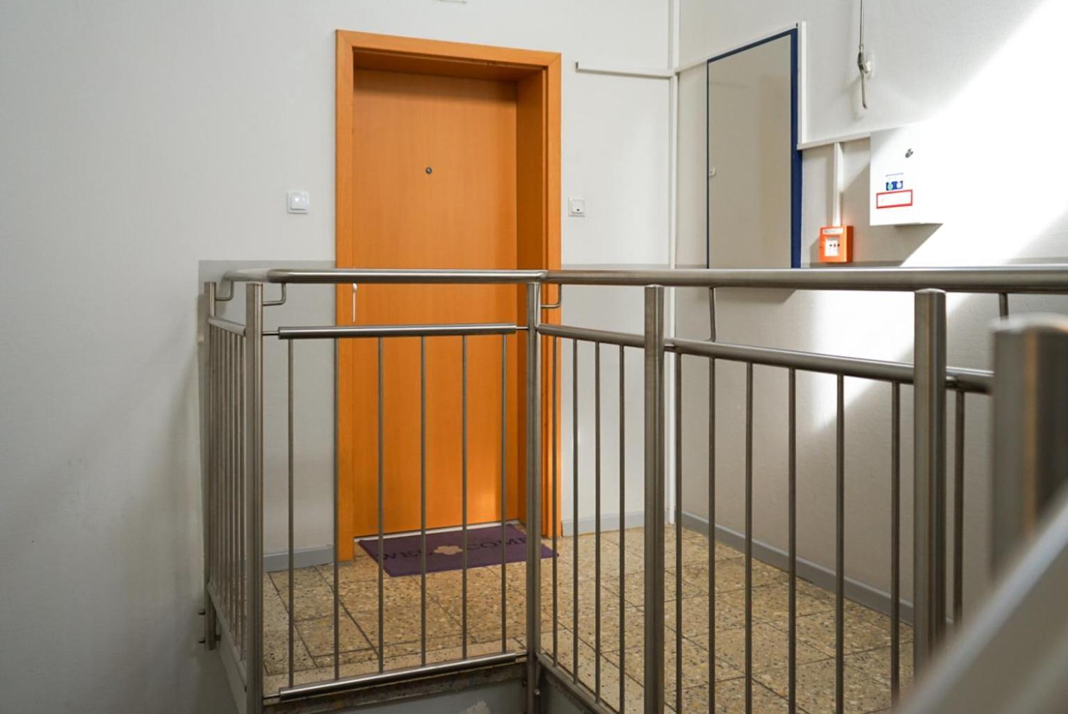 Moeblierte 3-Zimmer-Wohnung Nahe Duesseldorf In Duisburg-Sued エクステリア 写真