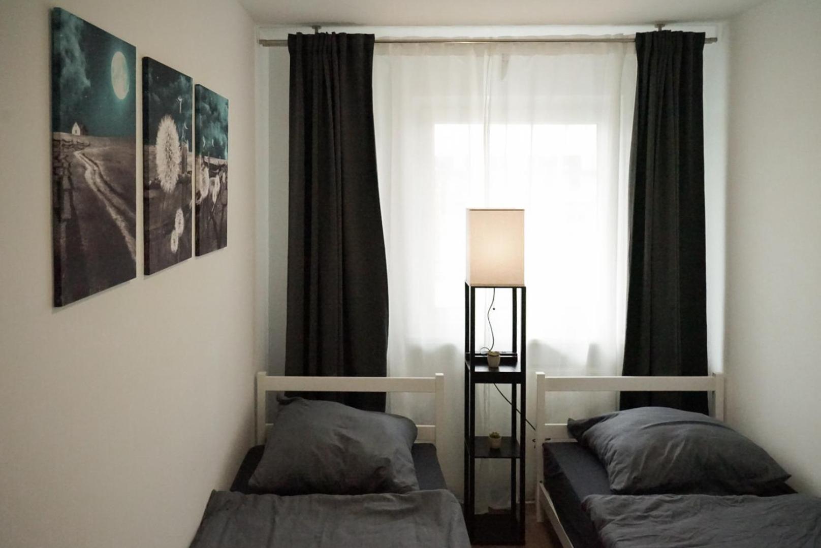 Moeblierte 3-Zimmer-Wohnung Nahe Duesseldorf In Duisburg-Sued エクステリア 写真